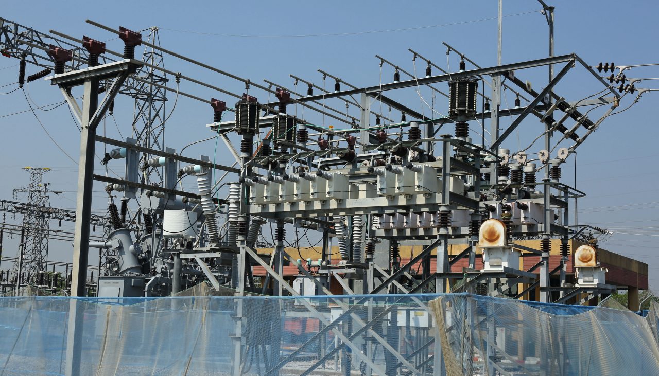Electric insulator switchgear and electrical equipment